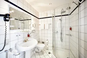 Weinromantikhotel Richtershof - Badezimmer