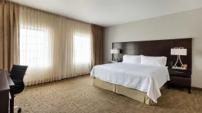 Staybridge Suites Chihuahua by IHG - Chambre