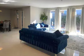 Perfect Retreat in Bethesda with 5-Bedrooms Best Location - Interior
