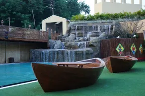 The Emerald Resort, Pune - Piscine