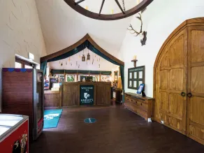  Warwick Castle Hotel and Knight's Village - Receção