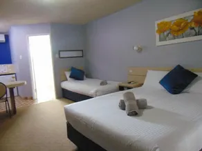Rockhampton Court Motor Inn - Værelse