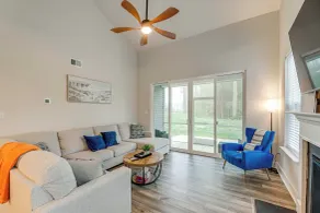 Near Bethany Beach! Oasis w/ Pool Access & Porch - Interni