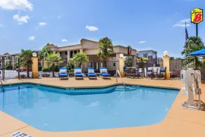 Super 8 by Wyndham Stockbridge - Piscine