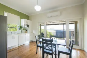 Victoria Street Apartments - In-room dining