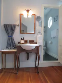 Farmhouse Inn B&B - Banheiro