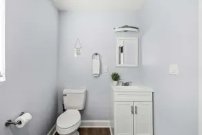1055 Shady Lane - Bathroom