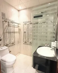 Thekra Hotel - Bathroom