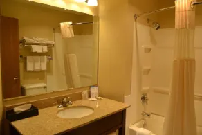 Baymont by Wyndham Mequon Milwaukee Area - Salle de bain