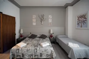 HOTEL HRS - Habitación