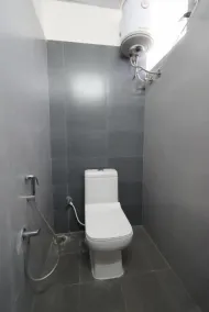 Hotel Shresta Luxury Rooms - Nizampet Hightension line Rd - Bad