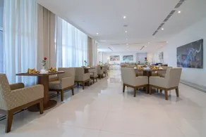 The Gate Hotel and Apartments - Restaurant