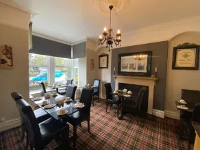 Autumn Leaves Guest House - Restaurant