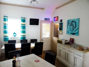Jasmine Guest House - Bar (en el alojamiento)
