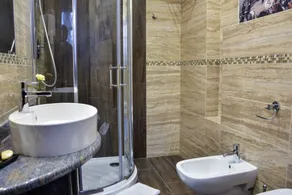 Komoda Club Residence - Bathroom