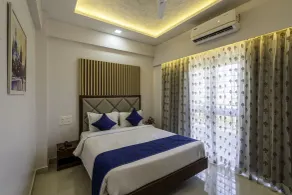 StayBird - Divine Suites, Business Hotel, Kharadi - Chambre