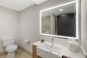 Best Western Plus Atlanta Airport East - Badrum