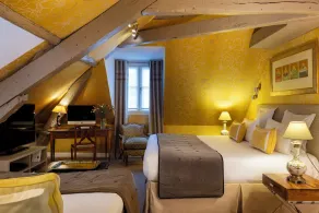 Hôtel Le Relais des Halles - Room