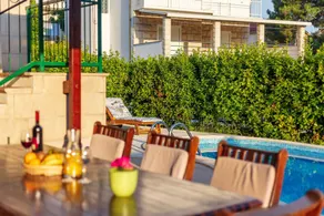 Villa Liza mit privatem Pool in Strandnähe - Pool
