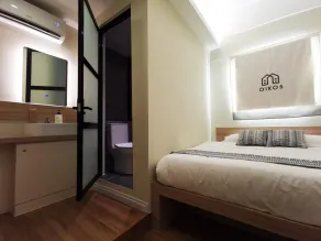 Oikos Poshtel - Chambre