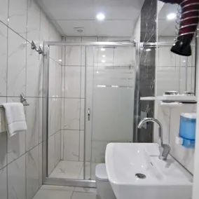 Hill Life Hotel - Bathroom