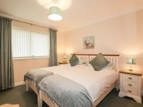 Riverside Cottage - Room