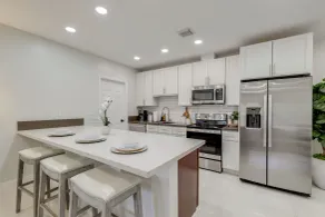 4 Mi to Hard Rock Casino! Duplex Near I-595 & I-95 - Innenbereich