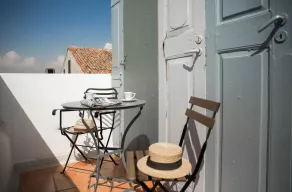 Amymone and Adiandi - Vue de la chambre