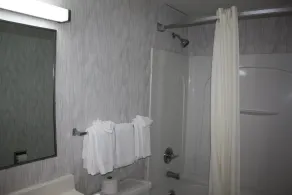 Quality Inn - Salle de bain