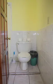 Belcove Hotel - Bathroom