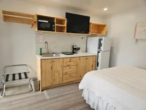 Quest Motel - Room