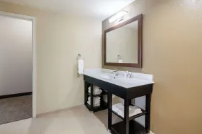 Comfort Suites Meridian and I-40 - Chambre