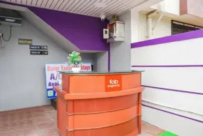 FabHotel Baner Executive - Resepsjon