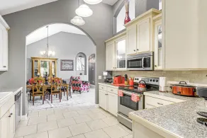 14 Mi to Jekyll Island: Luxe Brunswick Home - Interiør