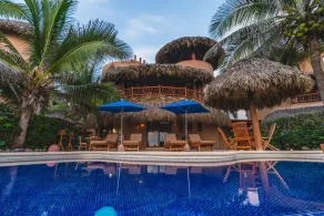 Escondite Residences - Piscina
