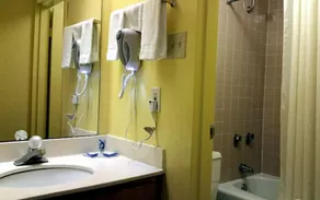 Relax Inn & Suites - Salle de bain