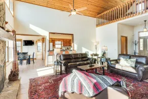 Hot Tub, Mtn Views & Games! Hayesville Home - Interiør