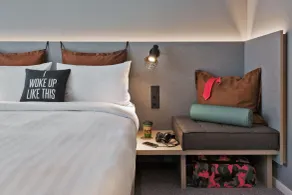 Moxy Frankfurt City Center - Chambre