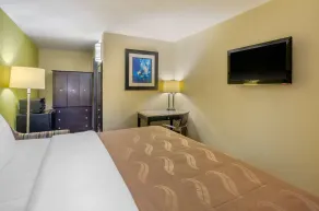Quality Inn Covington Downtown - Room