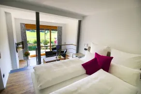 Wo der Hahn kräht - Habitación