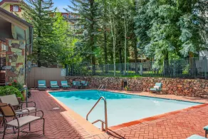 The Galatyn Lodge - Piscine