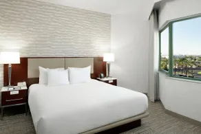 DoubleTree Suites by Hilton Phoenix - Vue de la chambre