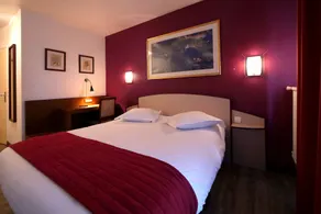 Hôtel Le Vert Galant Villepinte - Vue de la chambre