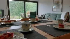 Ferienwohnungen Bergnest Winterberg - Matservice på rummet