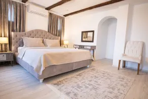 Flag Suites +12 - Room