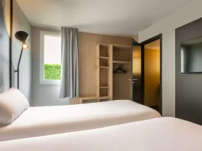 ibis Issoire - Habitación