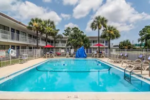 Motel 6-Jacksonville, FL - Orange Park - Pool