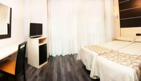 Hotel Universal by Maxi Hoteles - Vue de la chambre
