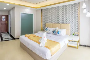 Mermaid Beach Resort - 100m to Beach, Saltwater Pool & BeerGarden - Chambre
