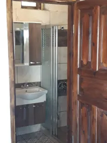 Heaven's Gate - Bathroom